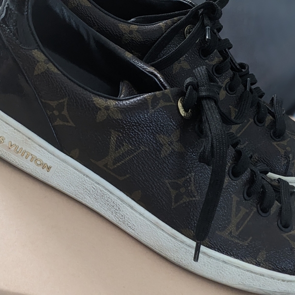 Louis Vuitton Frontrow Sneaker - Picture 3 of 11